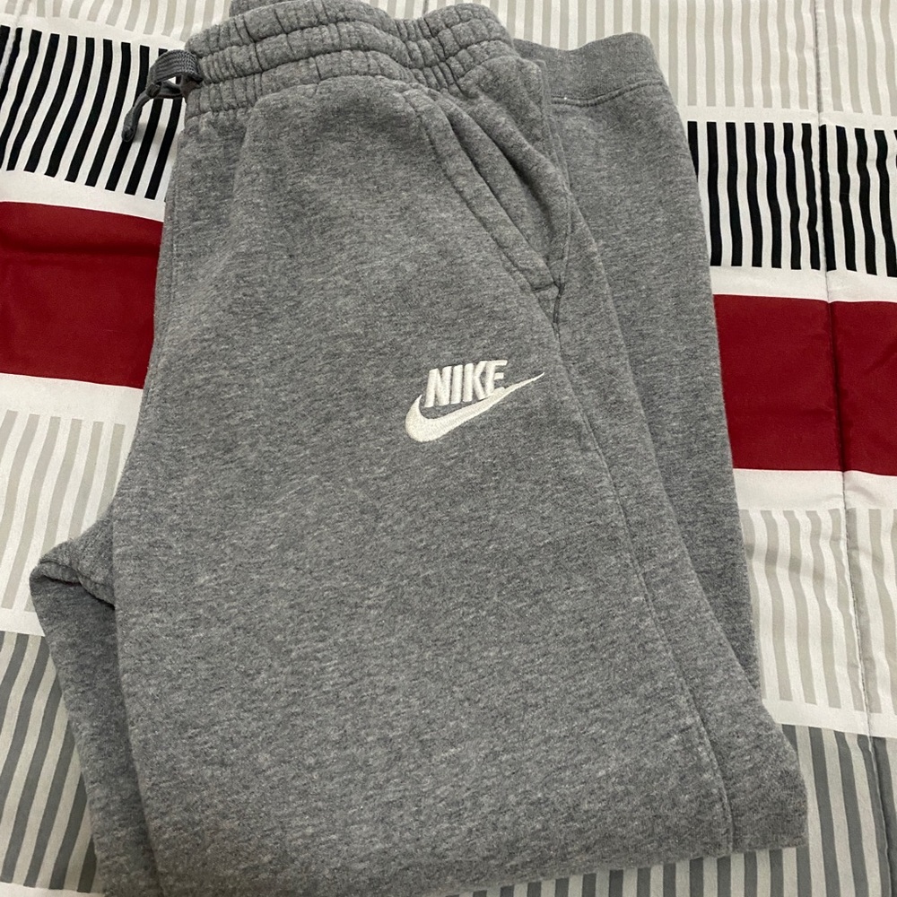 Nike boys sweatpants